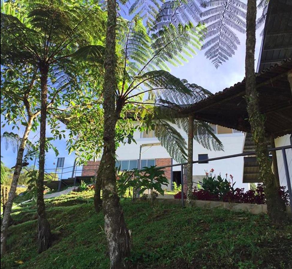 Ayana Holiday Resort Kampong Kundassan Eksteriør bilde